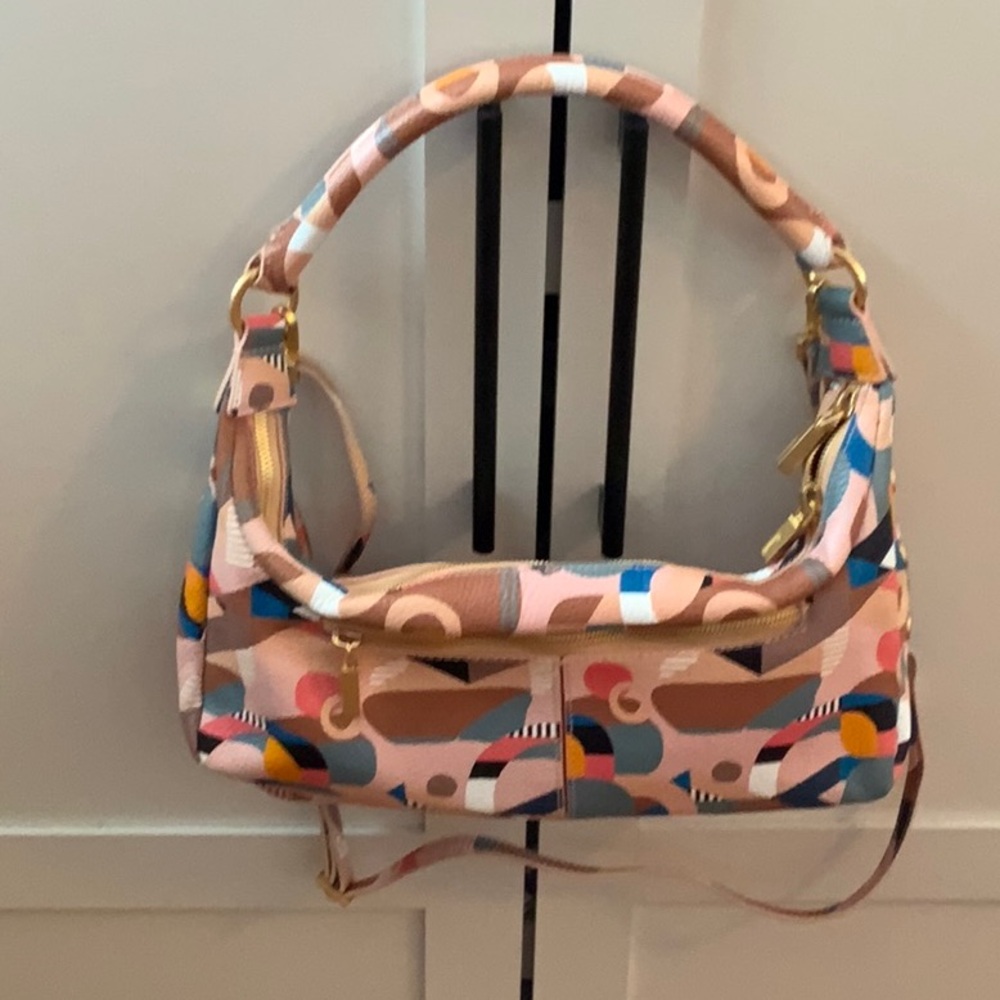 Hammitt Becker in Kaleidoscope. - Picture 2 of 5